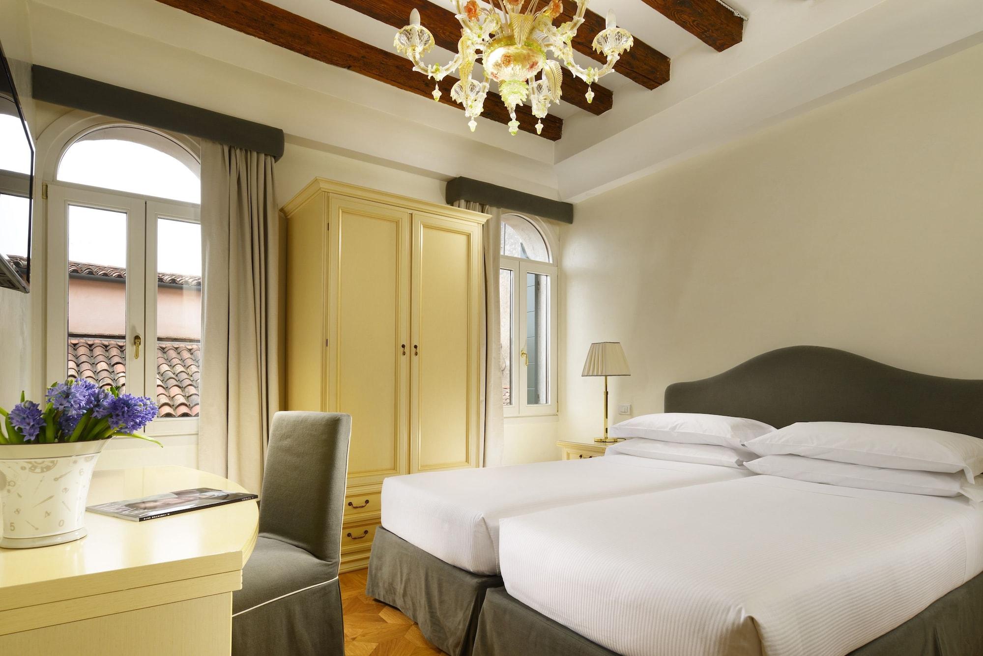 Hotel L'Orologio Venezia - Wtb Hotels Exterior photo